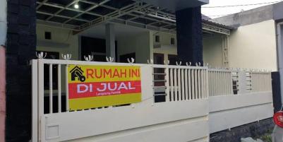 Rumah di Perumahan Citra Medayu Residence Rungkut