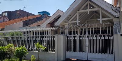 Rumah Kosong Shm di Tenggilis Mejoyo Selatan Surabaya