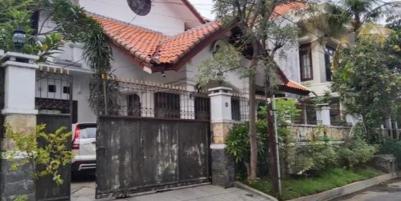 Rumah Mewah Shm di Daerah Kupang Indah Surabaya