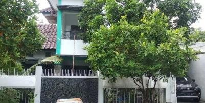 Jual Rumah Bagus 2 Lantai di Kebonsari Elveka Jambangan