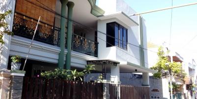 Jual Rumah SHM Bangunan Kokoh di Jalan Mojo Kota Surabaya