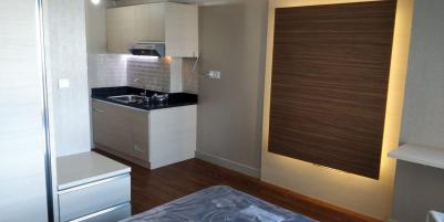 Apartemen Springlake Summarecon Bekasi