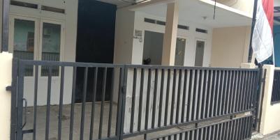 Dikontrakkan/Dijual Rumah Gg Karya Bakti Maulana Cipondoh Tangerang