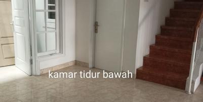 Rumah mewah dalam komplek Rafless Hill Cibubur