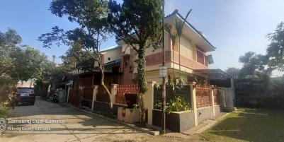 Dijual rumah 2lantai di Soekarno Hatta Bandung