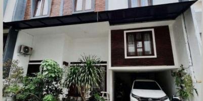 Rumah second cluster Jagakarsa dekat TB Simatupang Jakarta Selatan 