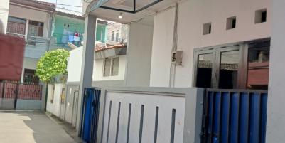 Dijual Rumah Kokoh di Otista, Jakarta Timur