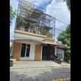 Dijual Rumah di Barata jaya Semi Furnished Super Strategis Tengah Kota Surabaya