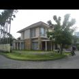 Rumah Modern Lux Royal Residence Crown Hill Surabaya. 