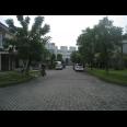 Rumah Modern Lux Royal Residence Crown Hill Surabaya. 