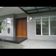 Rumah Mewah 2 Lantai di Graha Famili, Surabaya