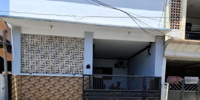 Rumah Murah Baru Renov Lokasi Deltasari Indah Waru Sidoarjo 