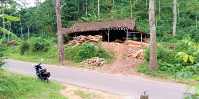 Tanah Datar Strategis Dekat Candi Cetho Kemuning Karanganyar