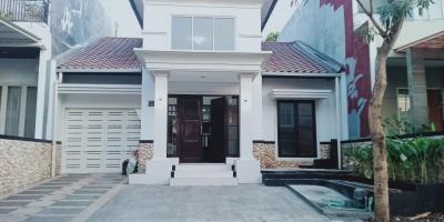 Diual Rumah di Citraland Semi Furnished Full Renovasi Lokasi Surabaya Barat