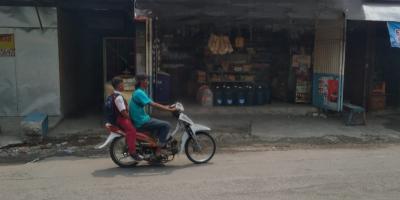 DIJUAL RUMAH KOST 19 KAMAR, 2 RUMAH INDUK DAN TOKO NOL RAYA SAMBIKEREP SURABAYA BARAT