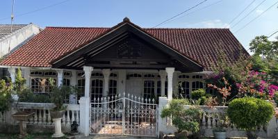Dijual Cepat Rumah Berlokasi Strategis Posisi Hook Pinggir Jalan Raya Cigugur Kuningan Jawa Barat